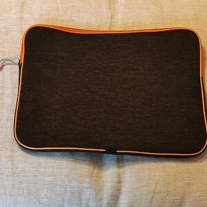 COMPUTER PROTECTOR SLEEVE FOLD